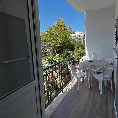Stylish 3 Bedroom Apartment In Kyrenia  Exterior photo