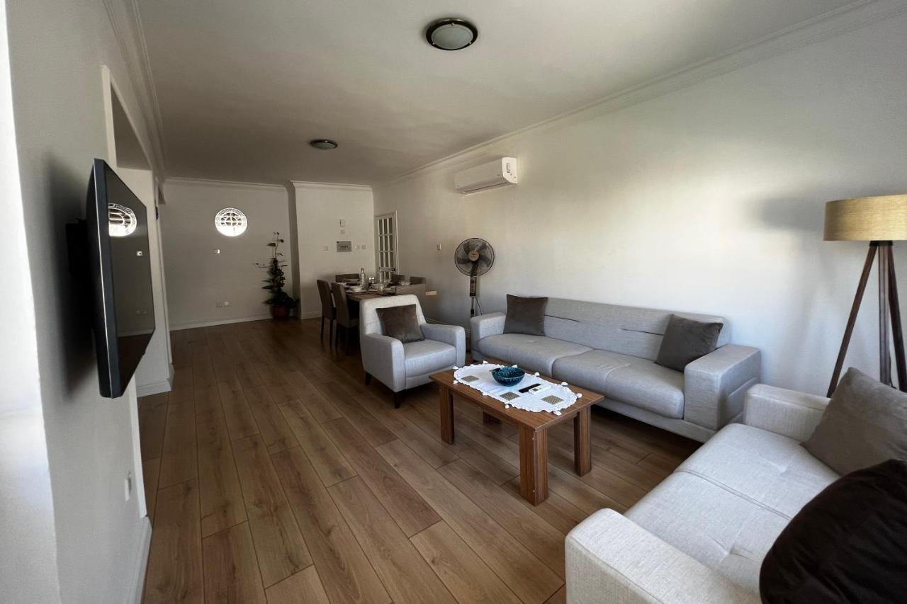 Stylish 3 Bedroom Apartment In Kyrenia  Exterior photo