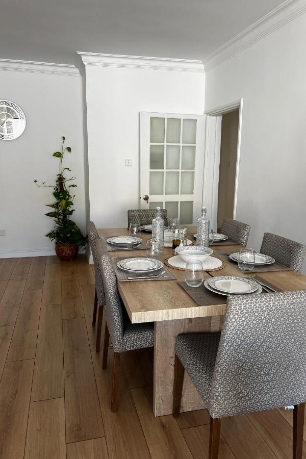 Stylish 3 Bedroom Apartment In Kyrenia  Exterior photo