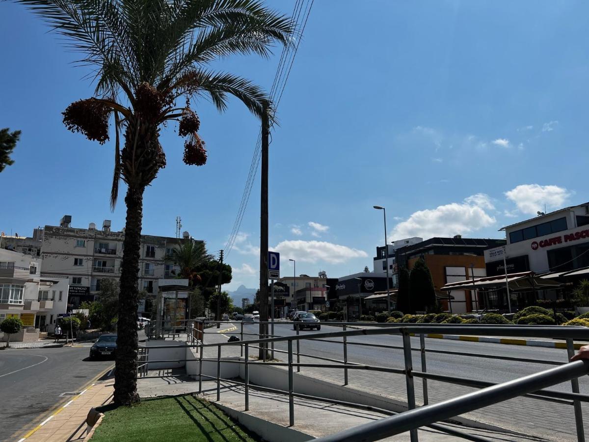 Stylish 3 Bedroom Apartment In Kyrenia  Exterior photo