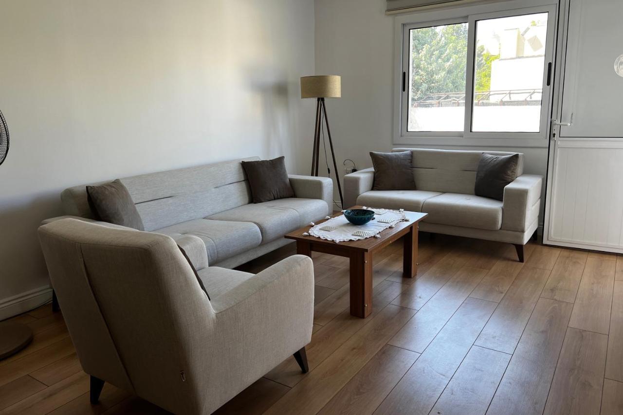 Stylish 3 Bedroom Apartment In Kyrenia  Exterior photo
